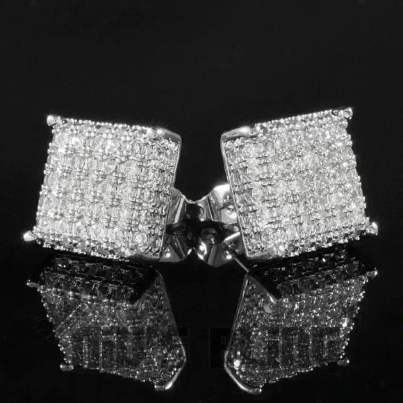New Sim. Diamond 925 Silver Studs - Picture 1 of 3